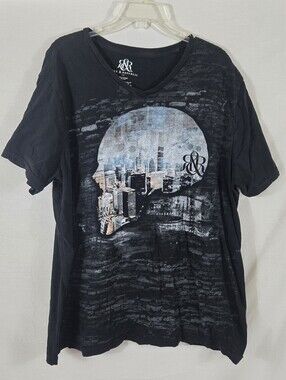 Rock & Republic Men's Black City Skull T-shirt Measures XL
